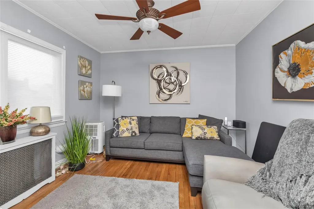 44 Marlowe Road Valley Stream NY 11580