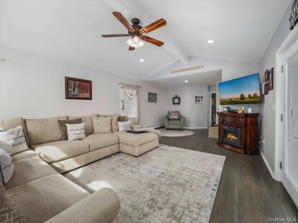 35 Hillside Avenue Suffern NY 10901