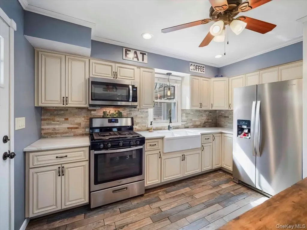 35 Hillside Avenue Suffern NY 10901