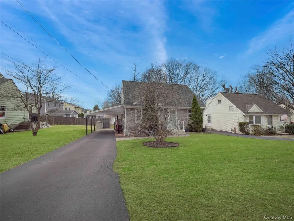 35 Hillside Avenue Suffern NY 10901