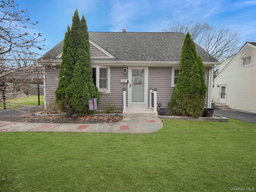 35 Hillside Avenue Suffern NY 10901