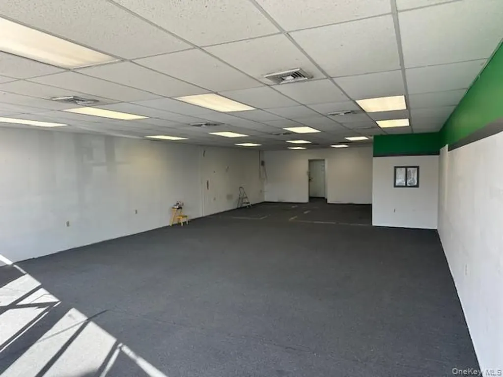 832 N Broadway Massapequa NY 11758