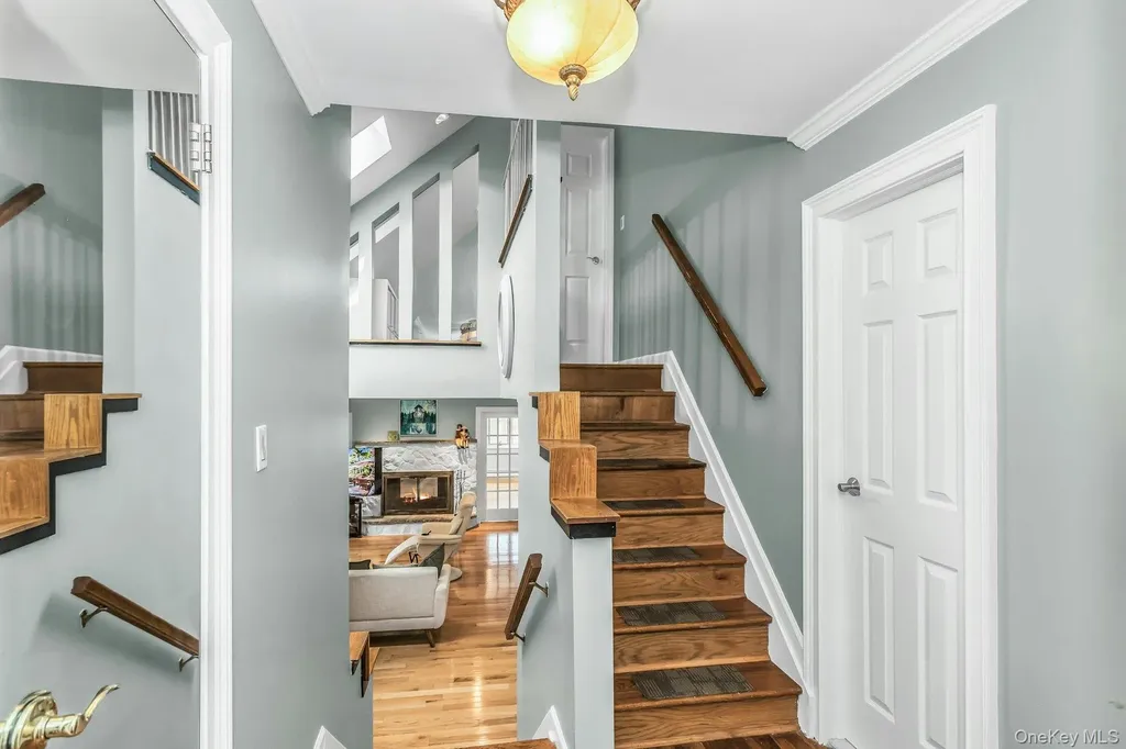 9 Cold Spring Hills Road Huntington NY 11743