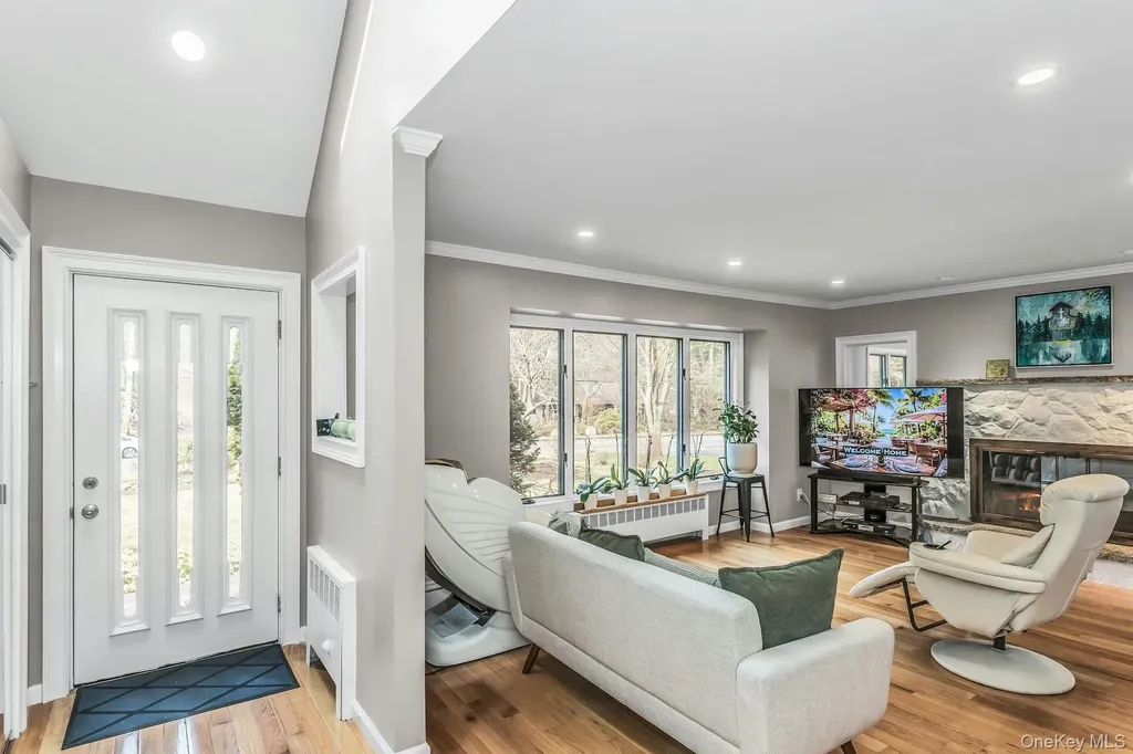 9 Cold Spring Hills Road Huntington NY 11743