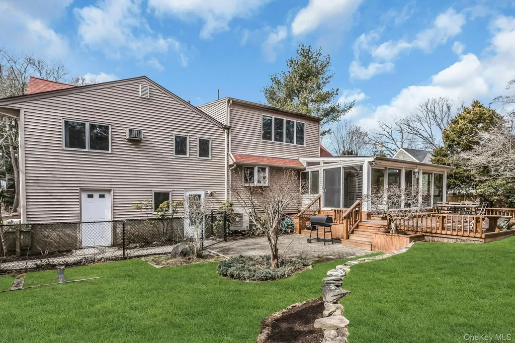 9 Cold Spring Hills Road Huntington NY 11743