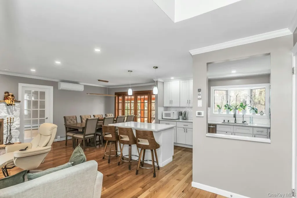 9 Cold Spring Hills Road Huntington NY 11743