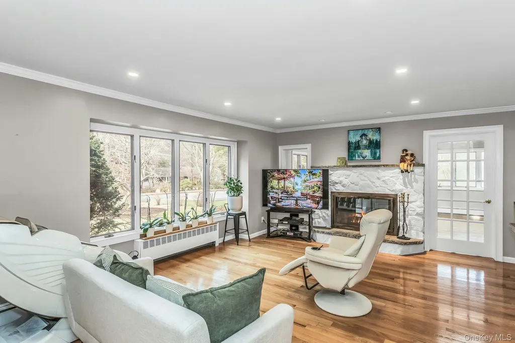 9 Cold Spring Hills Road Huntington NY 11743
