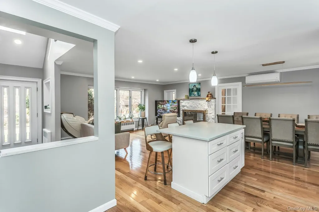 9 Cold Spring Hills Road Huntington NY 11743