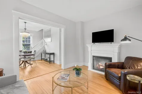 49 Weaver Street Larchmont NY 10538