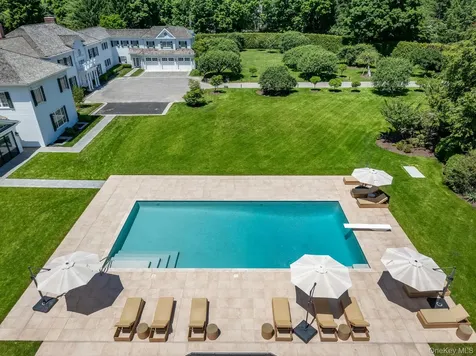 6 Stoneleigh Manor Lane Purchase NY 10577