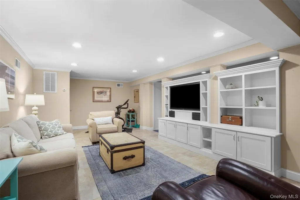 80 Forest Avenue New Rochelle NY 10804