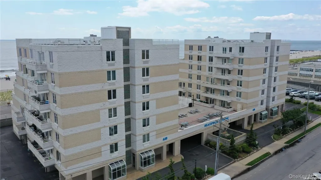 450 W Broadway Long Beach NY 11561