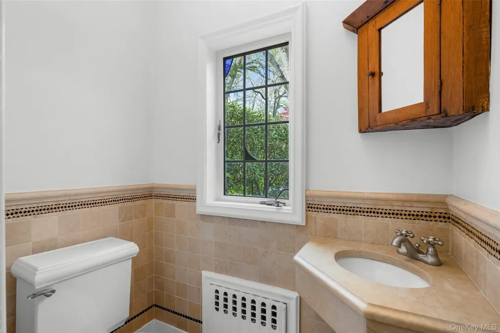 2 Vine Place Larchmont NY 10538