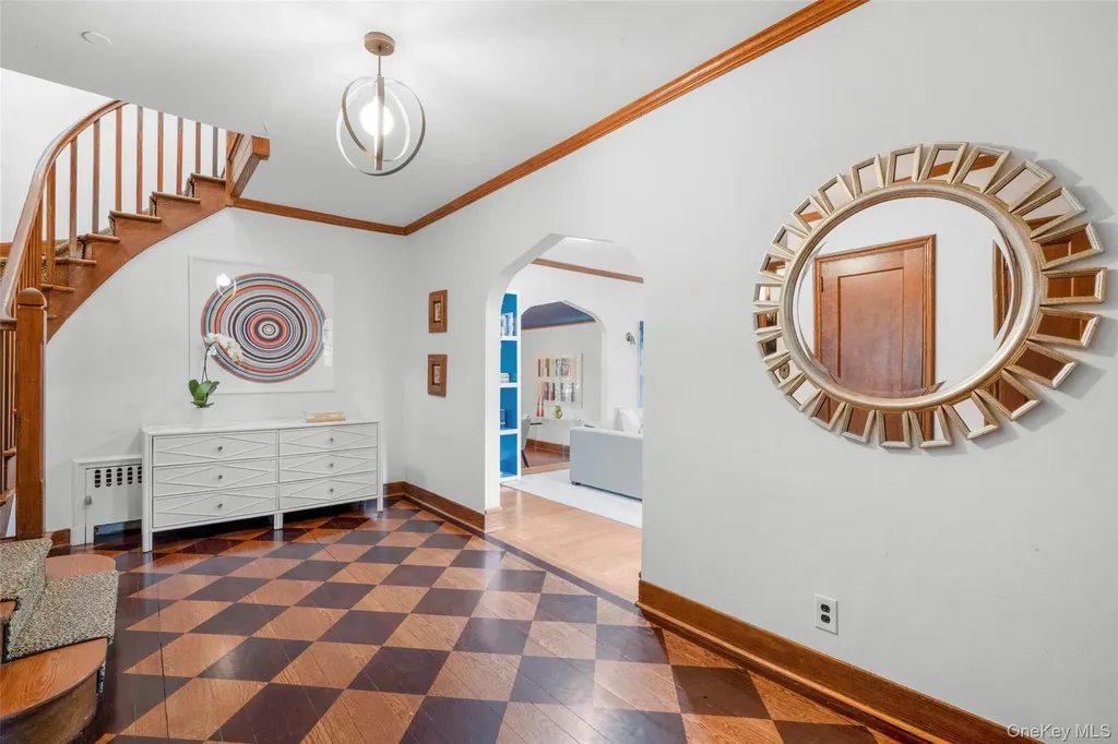 2 Vine Place Larchmont NY 10538