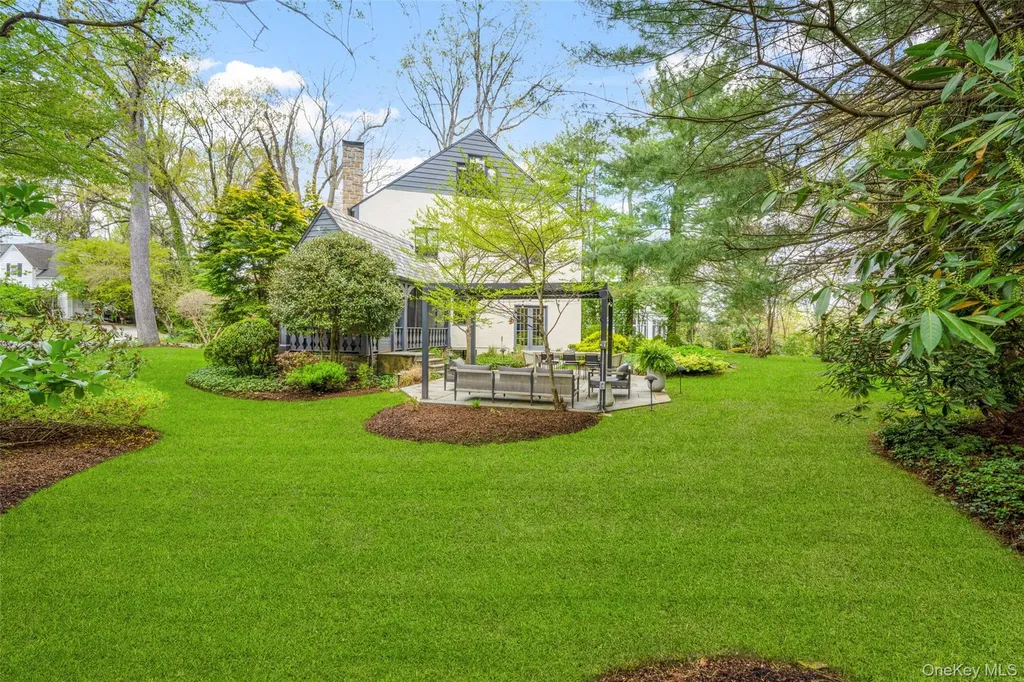 2 Vine Place Larchmont NY 10538