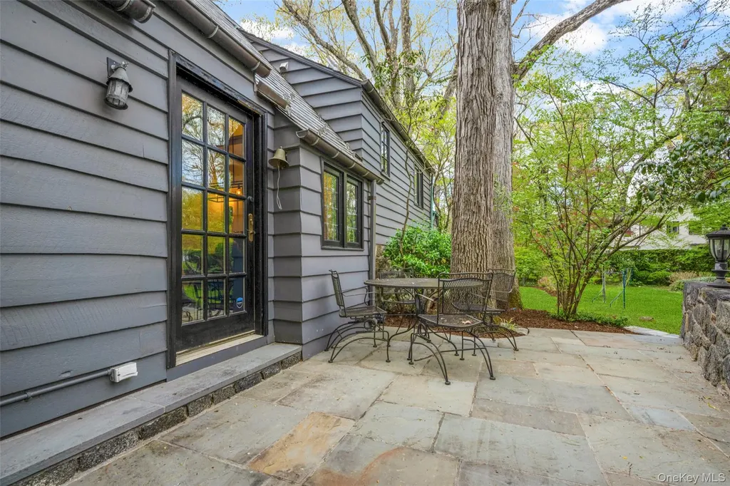 2 Vine Place Larchmont NY 10538