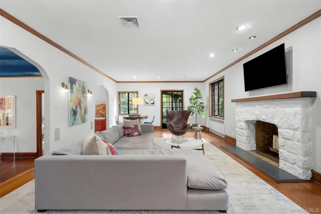 2 Vine Place Larchmont NY 10538