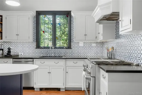 2 Vine Place Larchmont NY 10538