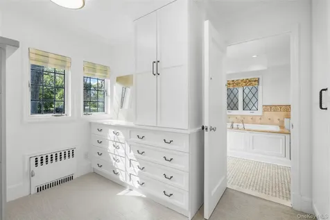 2 Vine Place Larchmont NY 10538