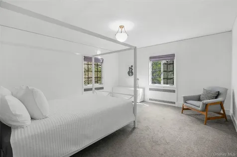 2 Vine Place Larchmont NY 10538