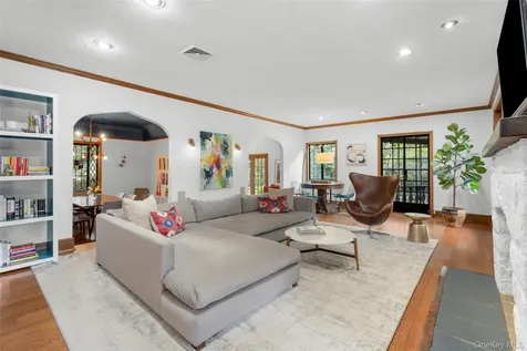 2 Vine Place Larchmont NY 10538