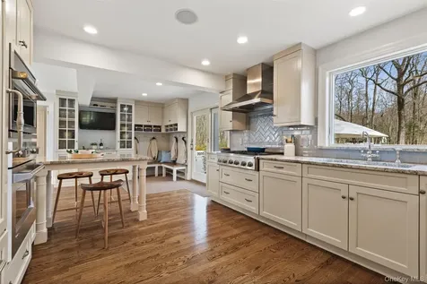 137 Old Stone Hill Road Pound Ridge NY 10576
