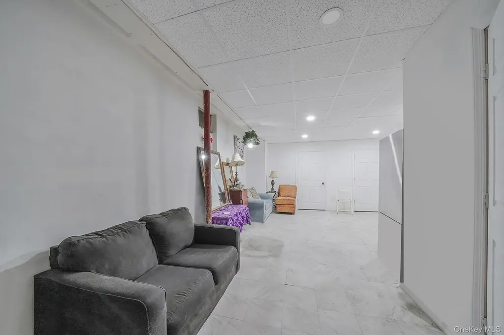 2 Buchanan Avenue Coram NY 11727