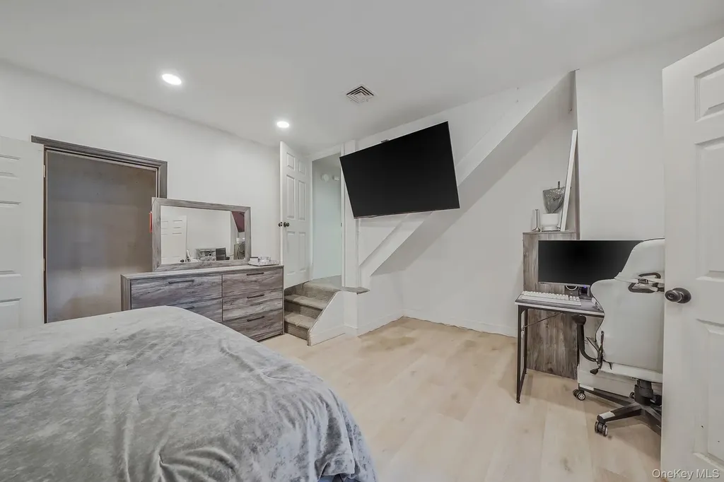 2 Buchanan Avenue Coram NY 11727