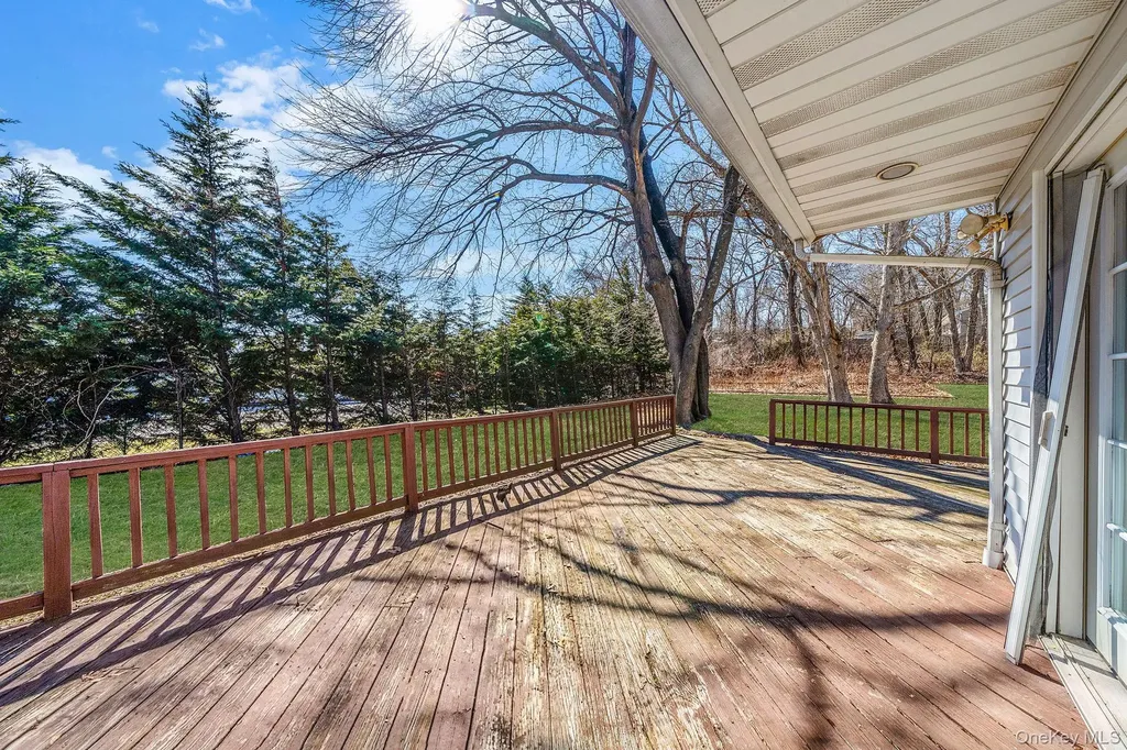 2 Buchanan Avenue Coram NY 11727