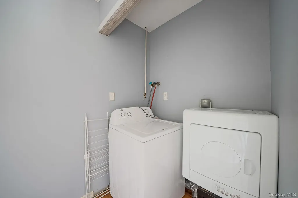 2 Buchanan Avenue Coram NY 11727