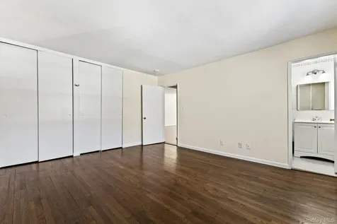 9 Avon Circle Rye Brook NY 10573
