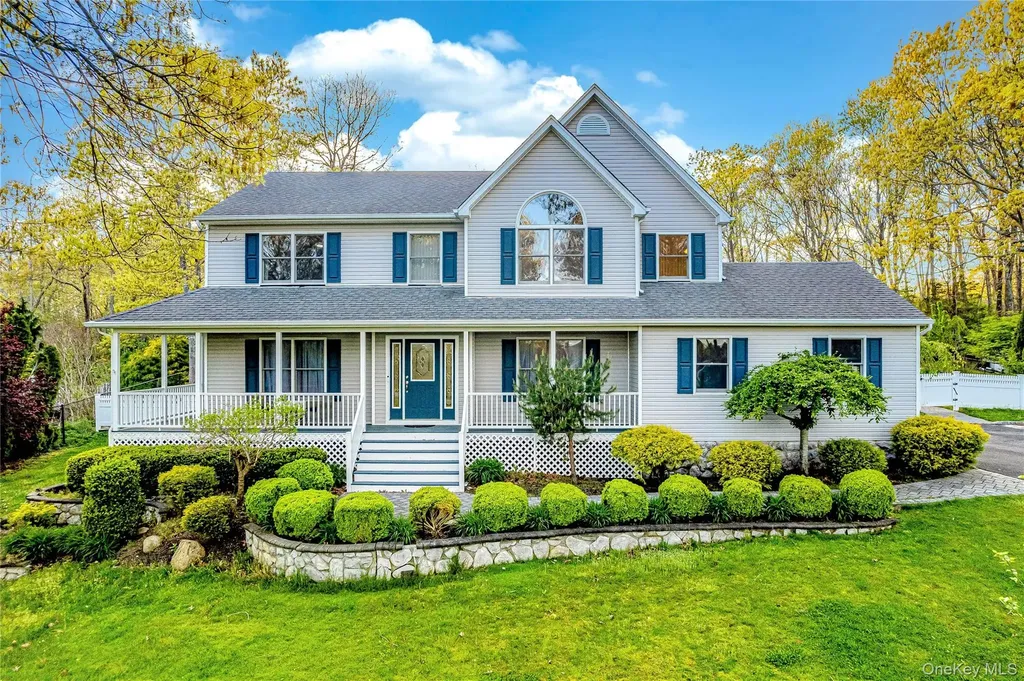 212 Fairway Drive Wading River NY 11792