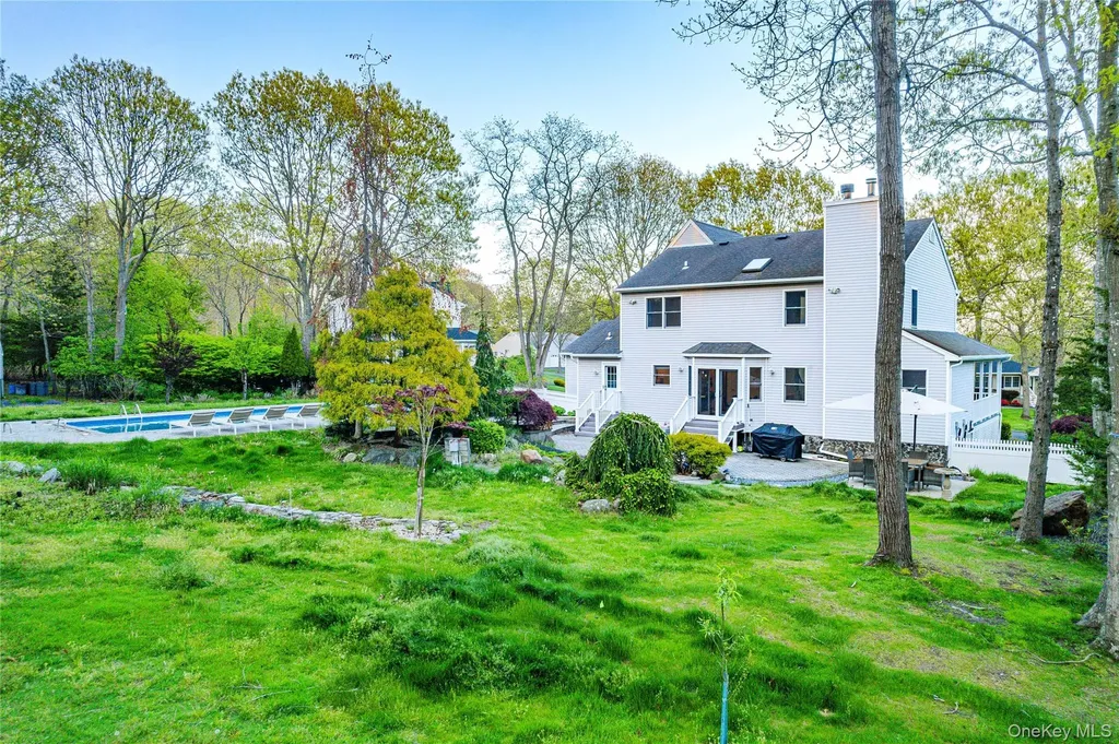 212 Fairway Drive Wading River NY 11792