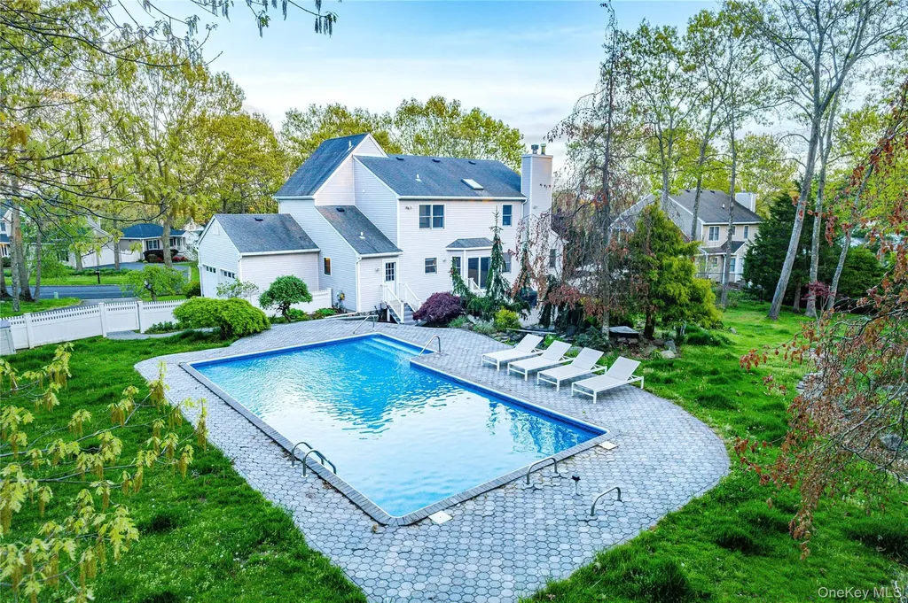 212 Fairway Drive Wading River NY 11792