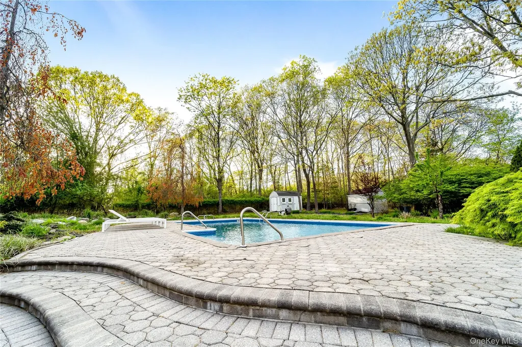 212 Fairway Drive Wading River NY 11792