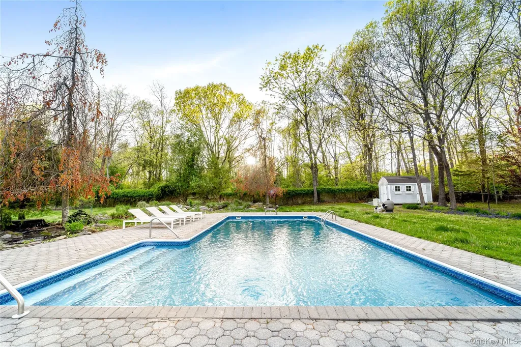 212 Fairway Drive Wading River NY 11792