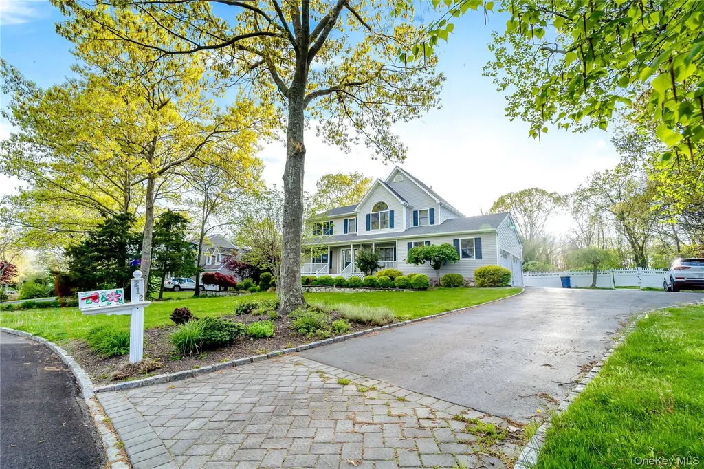 212 Fairway Drive Wading River NY 11792