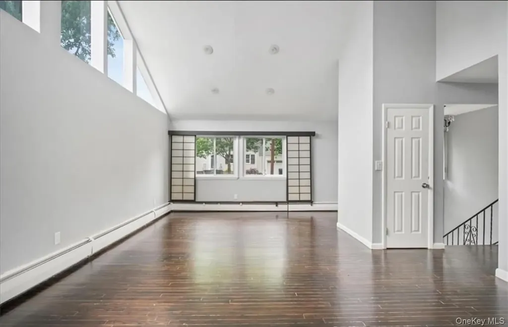 31 Kipling Street Hartsdale NY 10530
