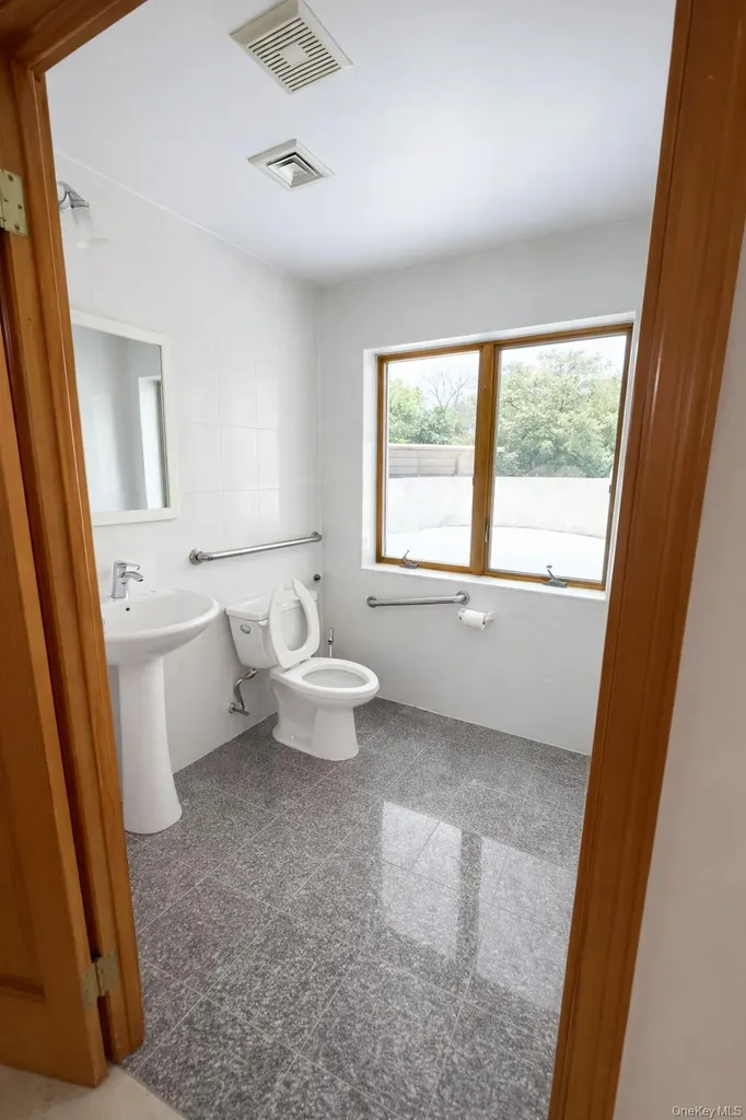 142-05 45th Avenue Flushing NY 11355