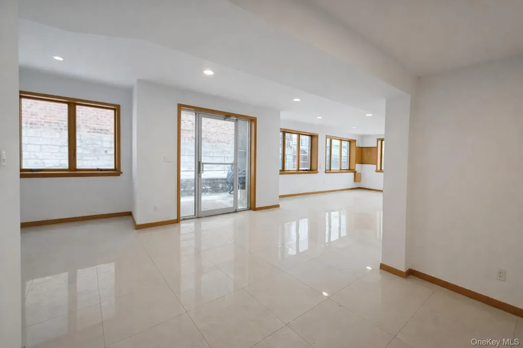 142-05 45th Avenue Flushing NY 11355