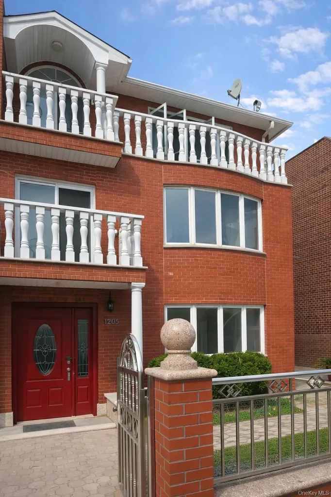 142-05 45th Avenue Flushing NY 11355