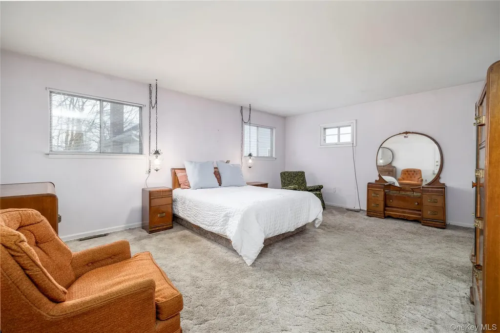 133 S Forest Rockville Centre NY 11570