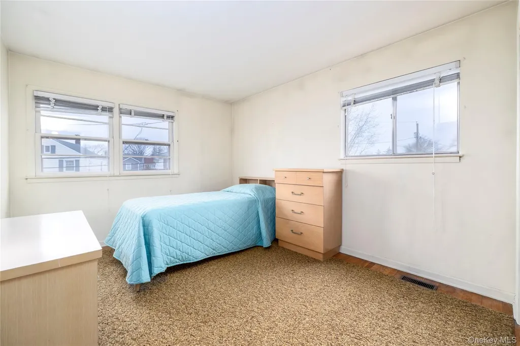 133 S Forest Rockville Centre NY 11570