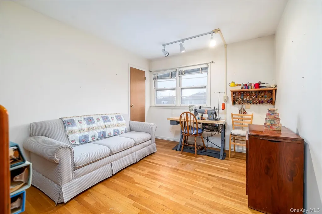 133 S Forest Rockville Centre NY 11570