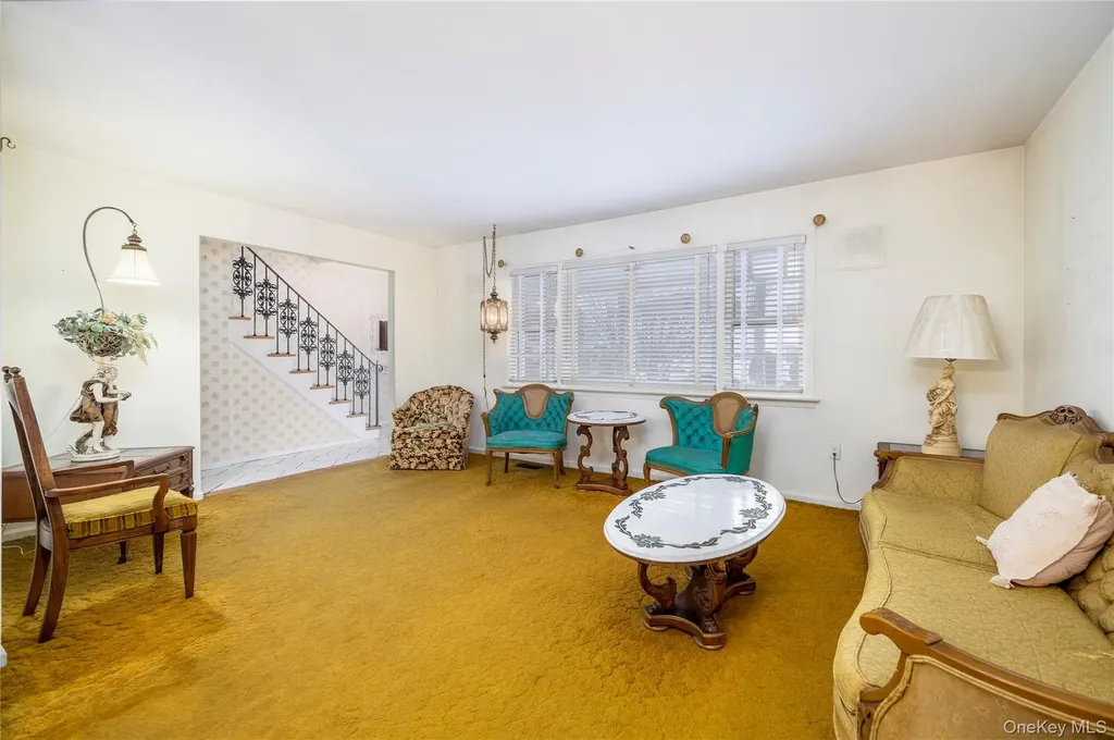 133 S Forest Rockville Centre NY 11570