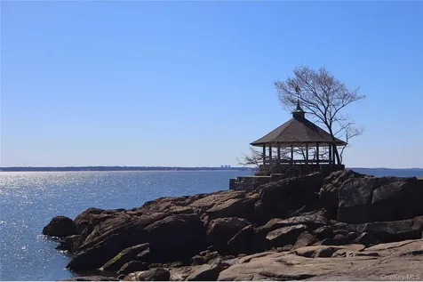 14 Bonnett Avenue Larchmont NY 10538