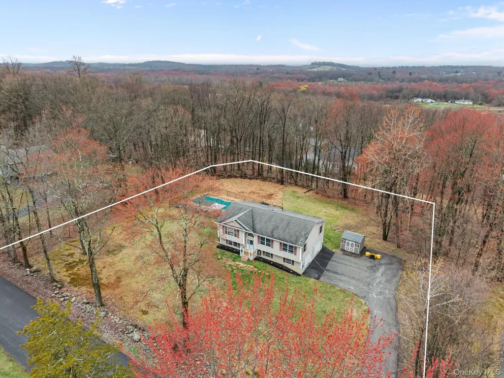 69 Ridge Road Wallkill NY 12589