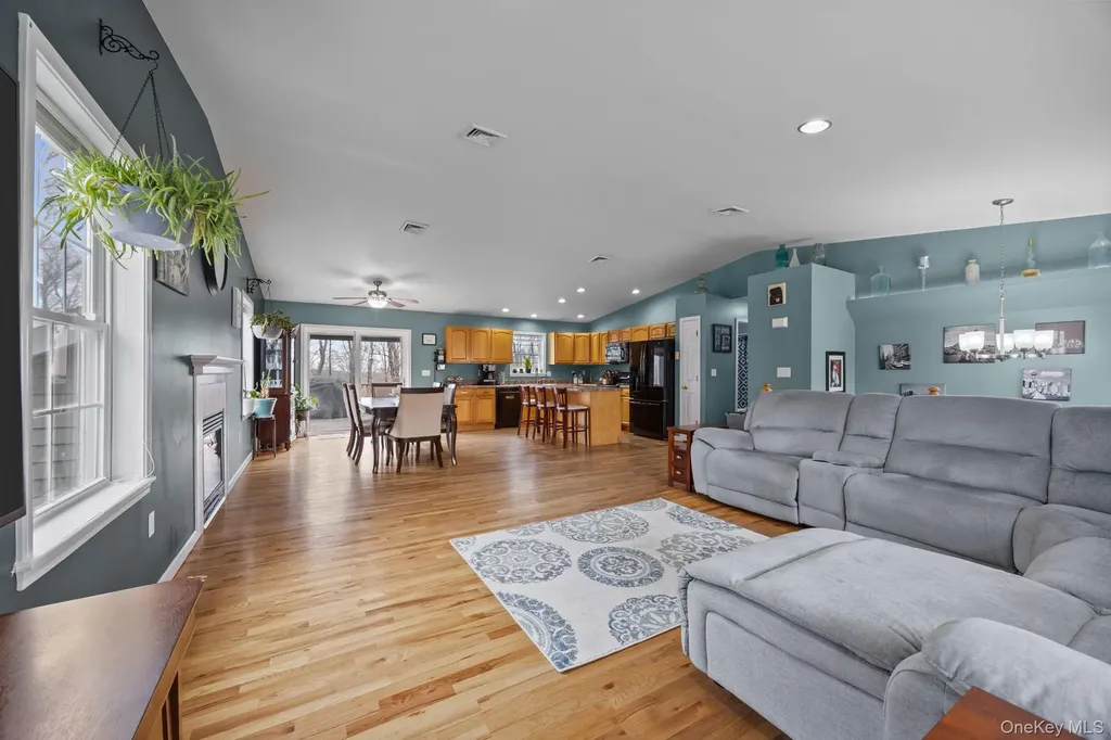 69 Ridge Road Wallkill NY 12589