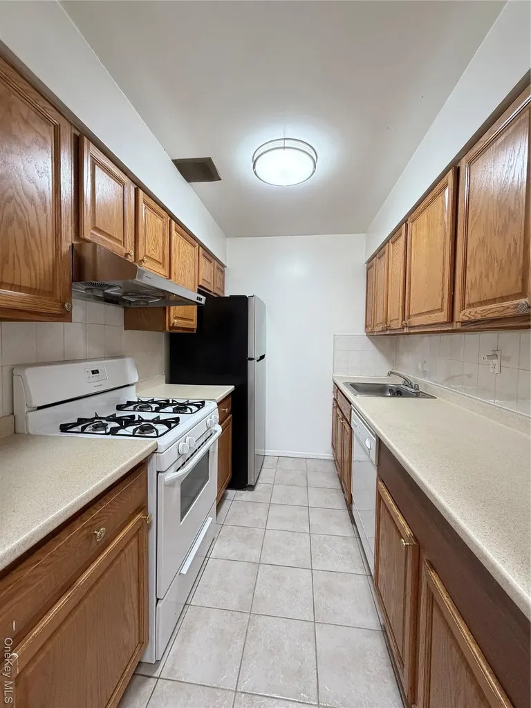 7929 153rd Street Flushing NY 11367