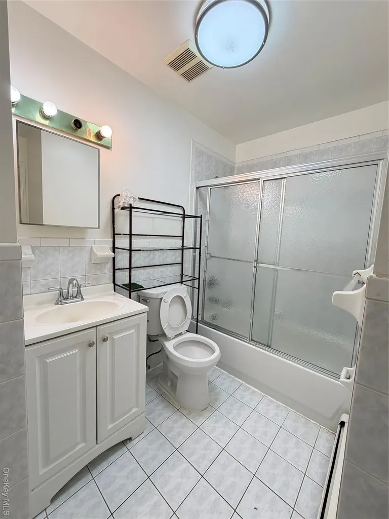 7929 153rd Street Flushing NY 11367